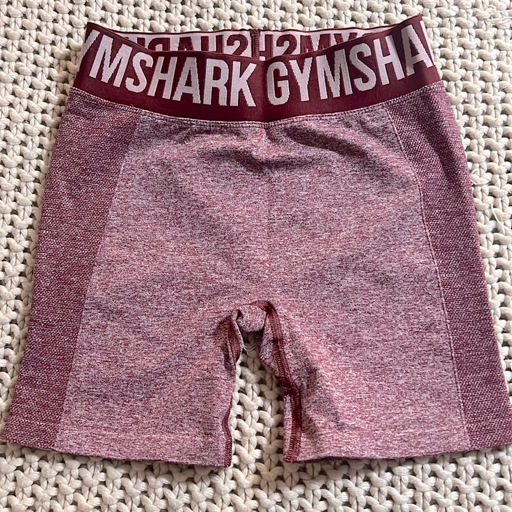 Gym biker shorts in small